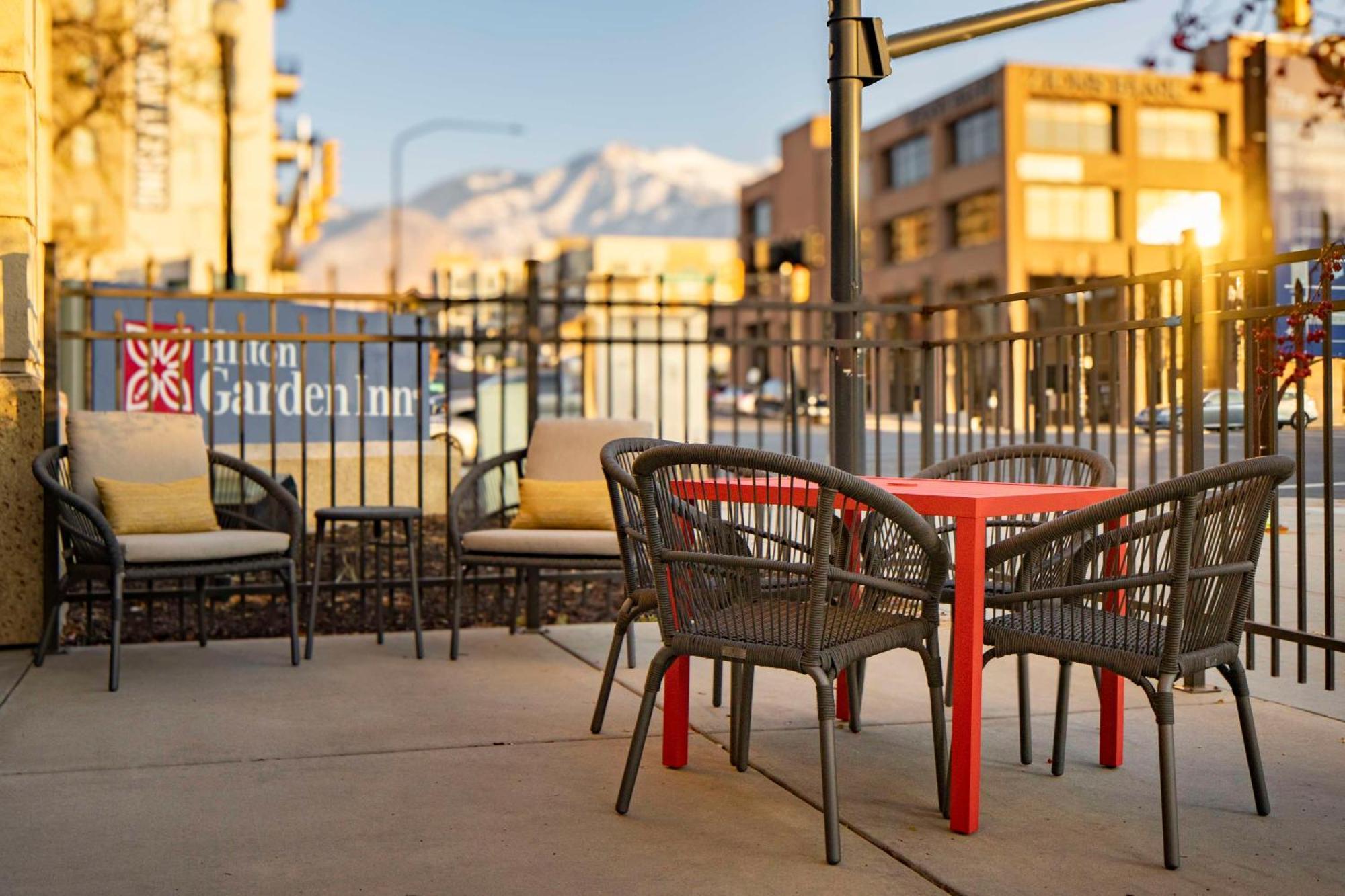 Hilton Garden Inn Ogden Extérieur photo